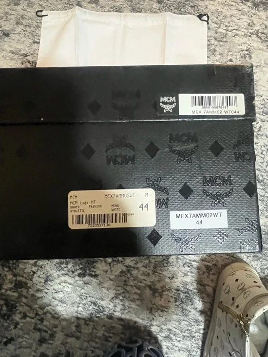 MCM Turnlock Style Classic Visetos High Top White with Gold Zippers - Picture 12 of 15